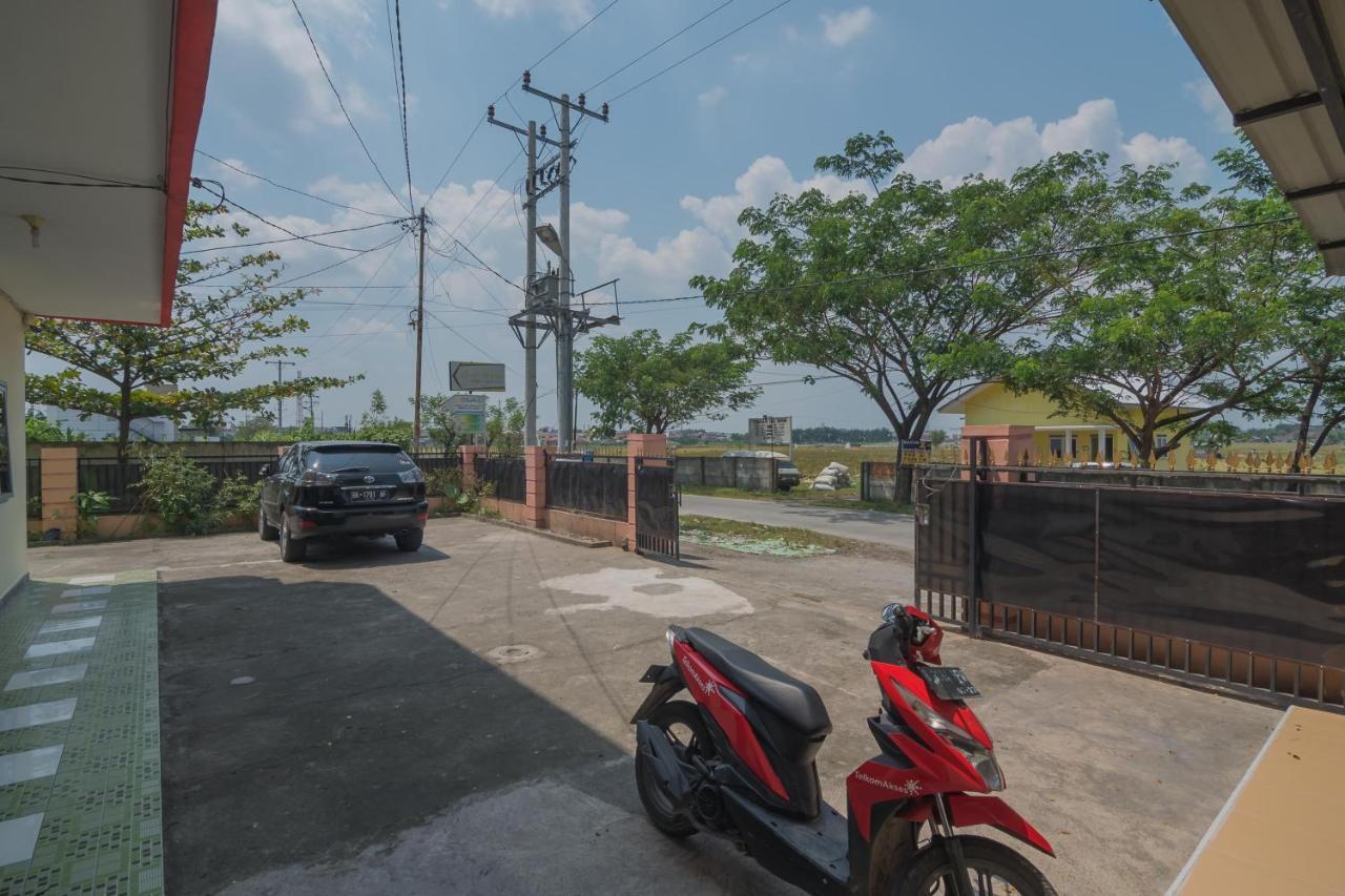 Reddoorz Near Politeknik Negeri Medan Hotel Luaran gambar